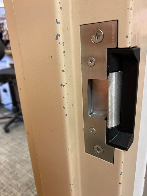 Electric Strike Cut-in